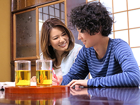 息子の友達とやっちゃった母親　大増量48人　サンプル画像06